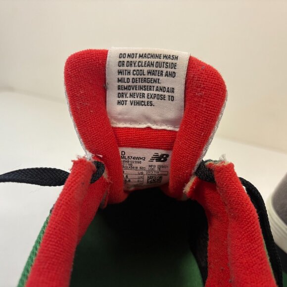 New Balance 574 Playing Card Shoes Mens Size 9 Black Green Red - Picture 8 of 8